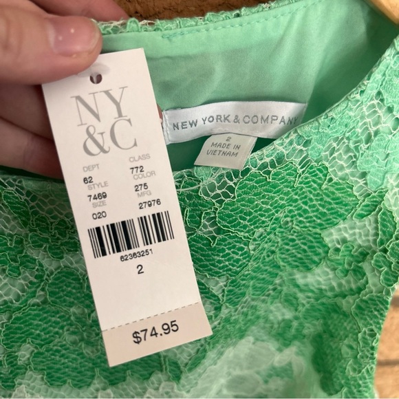 NWT New York & Company Sleeveless Green Color Block Lace Sheath Dress Size 2 - Picture 3 of 6